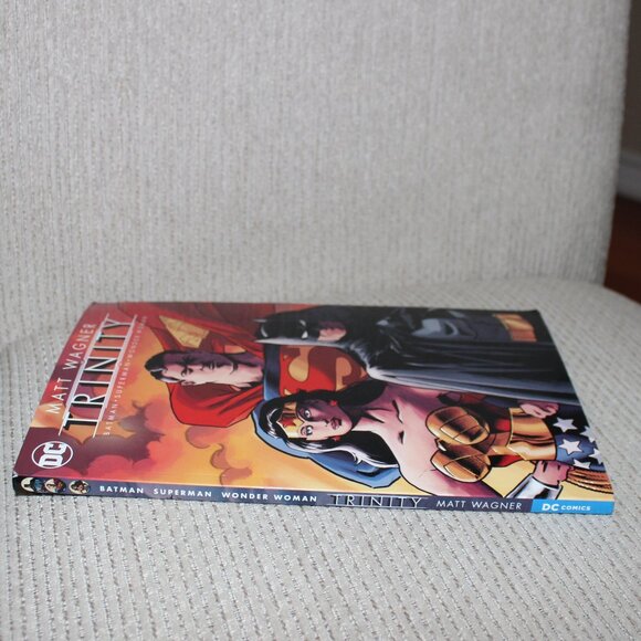 FREE*❤️TRINITY Batman Superman Wonder Woman Vol.1-3 Matt Wagner comic book - Picture 5 of 5